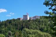 Obecnie budowane apartamentowce - druga część inwestycji ma się znajdować w ich sąsiedztwie. Fot. KR/ox.pl