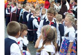 1200 dzieci  na 1200 -lecie Cieszyna