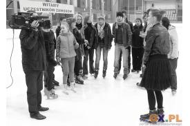 Bitwa na głosy - spotkanie uczestników na lodowisku 