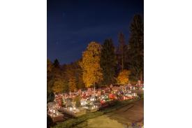 Skoczowskie cmentarze nocą