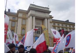 Warszawa:  Ogólnopolska manifestacja strażaków