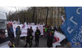 Warszawa:  Ogólnopolska manifestacja strażaków