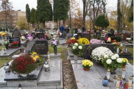 1 listopada na cmentarzu komunalnym w Cieszynie