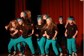 Konkurs tańca \'\'Dance Cieszyn\'\' - zespoły do lat 12 