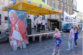 Cała Polska tańczy dla św. Jana Pawła II