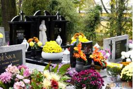 Cmentarze podczas Wszystkich Świętych: Zamarski