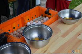 Smażenie jajecznicy dla mieszkańców Skoczowa 