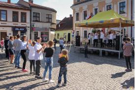 Cała Polska tańczy dla św. Jana Pawła II