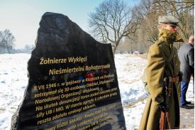 Uroczystości pod pomnikiem Żołnierzy Wyklętych w Kiczycach 