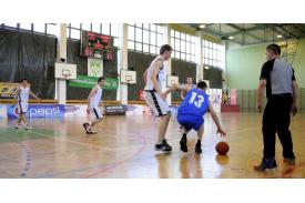 Akademickie Mistrzostwa Polski strefy D w koszykówce: piątek
