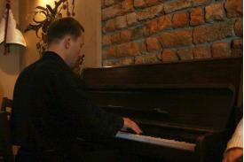 Koncert przy fortepianie w \''Mokka Cafe\''