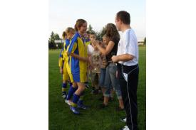 Turniej piłki nożnej dziewcząt w Bąkowie