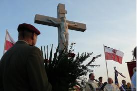 Poświęcenie KRZYŻA - Pomnika Pamięci Ofiar KATYŃ 1940 / 2010