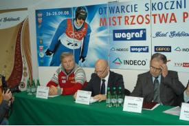 Konferencja prasowa i pierwsze skoki w Wiśle