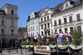 XIII Dzień Tradycji i Stroju Regionalnego  - wystepy na Rynku w Cieszynie 