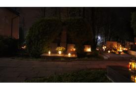 Ewangelicki cmentarz w Puńcowie w dniu Wszystkich Świętych