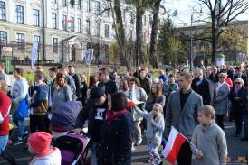 100 lecie Niepodległości  w Cieszynie  - przemarsz i uroczystości na  Rynku