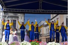 XIV Dzień Tradycji i Stroju Regionalnego - koncert na Rynku w Cieszynie