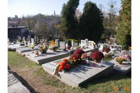Cmentarz Ewangelicki w Cieszynie w dniu Wszystkich Świętych
