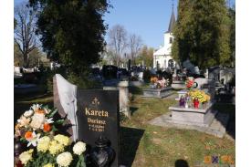   Cmentarz na Bobrku w Cieszynie w dniu Wszystkich Świętych