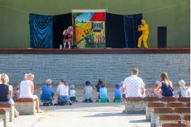 Plenerowy Teatr dla Dzieci W Brennej