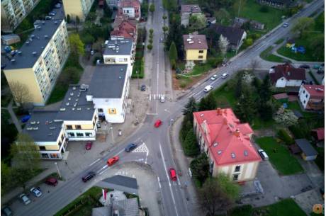 Zamiast tradycyjnego skrzyżowania w tym miejscu powstanie rondo o kształcie biszkoptu. fot. Marcin Gesing. 