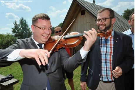 Wiceminister sprawiedliwości z wizytą w Istebnej / fot. Biuro Poselskie G. Pudy