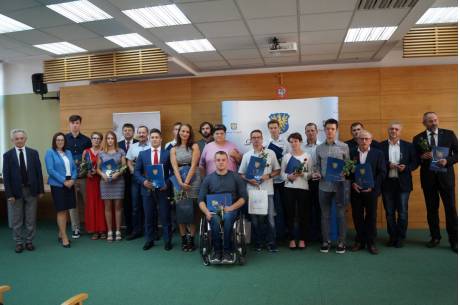 Najlepsi sportowcy powiatu cieszyńskiego docenieni / fot. MSZ