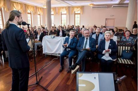 źródło: facebook.com/BibliotekaSkoczow