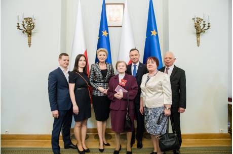 zdjęcie z archiwum rodziny, wykonane przez Kancelarię Prezydenta RP