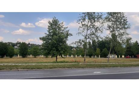Juz wkrótce przy ul. Katowickiej powstanie nowy parking/ fot. JŚ