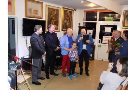 Od lewej: Jan Żyrek, Ernest Zawada, Piotr Jakubczak z synem, Jan Kukuczka / fot. KR/ox.pl