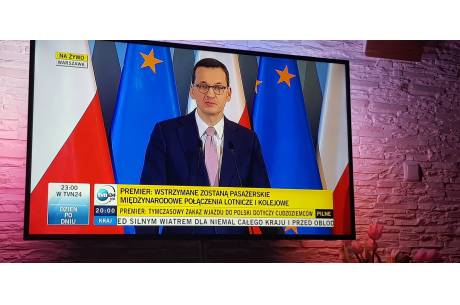 Premier Mateusz Morawiecki poinformował o ograniczeniach w piątek wieczorem. fot. WT