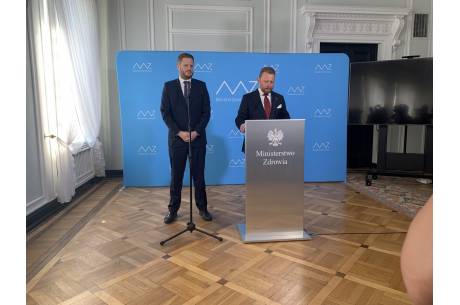 Janusz Cieszyński i Łukasz Szumowski. Źródło: twitter.com/MZ_GOV_PL